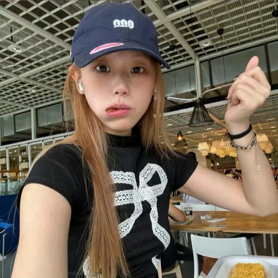 石榴裙下